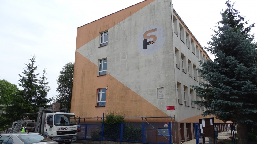 Nadleśnictwo Runowo Krajeńskie rozpoczęło przygotowania do namalowania muralu na ścianie Szkoły Podstawowej nr 2 w Więcborku