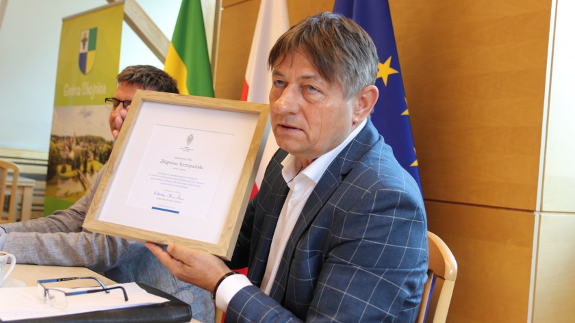 Wójt Zbigniew Szczepański został uhonorowany przez Senat za kierowanie gminą Chojnice od początku transformacji ustrojowej