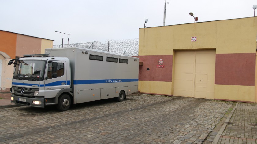 Funkcjonariusz Służby Więziennej pobity przez osadzonego w Zakładzie Karnym w Czarnem