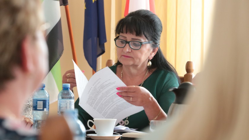 Radni z Debrzna zgodzili się na odwołanie Jolanty Miszewskiej, która zrezygnowała z funkcji skarbnika gminy