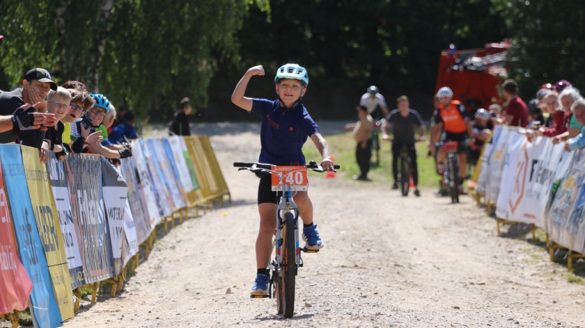 Super klimat imprezy. Nadawaliśmy z Mądrzechowa. Ósma edycja Bytowskiego Maratonu Rowerowego MTB RELACJA, FOTO