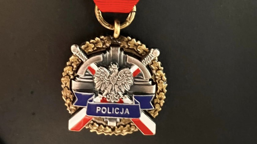 Starosta chojnicki odebrał brązowy medal za zasługi dla policji. Jest to bardzo duże wyróżnienie dla mnie