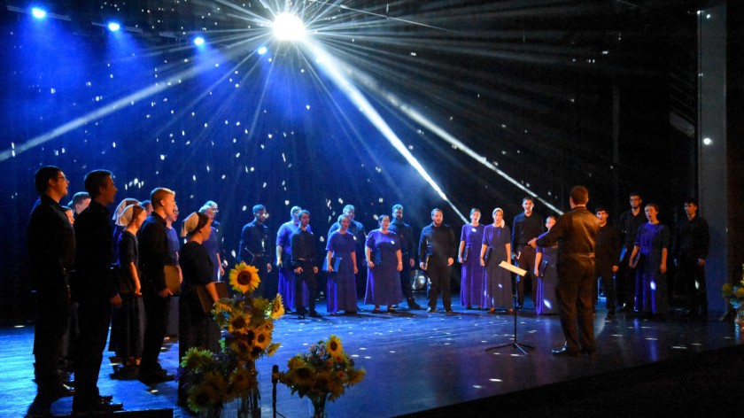 Chór mennonitów The Hope Singers wystąpił w Chojnickim Centrum Kultury FOTO