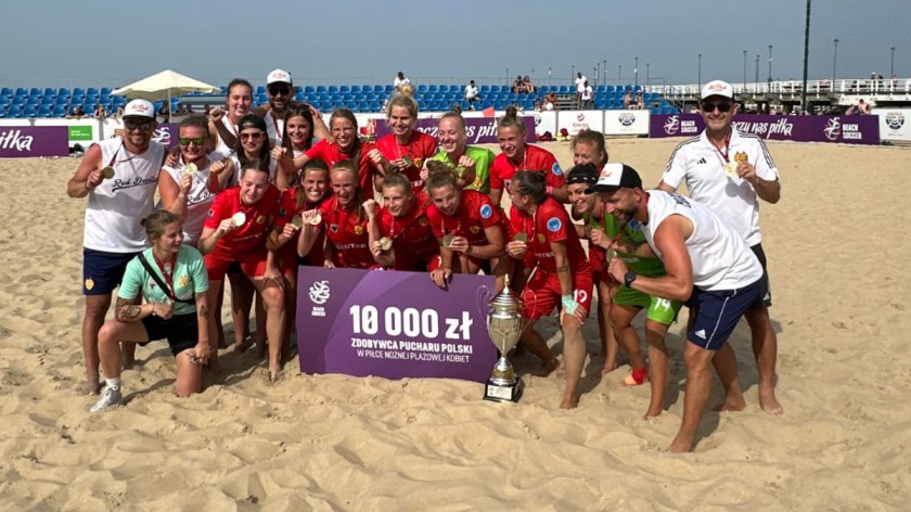 Red Devils Ladies Chojnice wygrały Puchar Polski Kobiet w Beach Soccerze. Sprostałyśmy zadaniu
