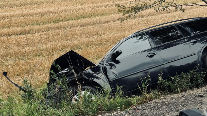 Burmistrz Chojnic Arseniusz Finster uczestniczył w kolizji drogowej. "Z pełną prędkością wjechał mi w tył mojego samochodu" (FOTO)