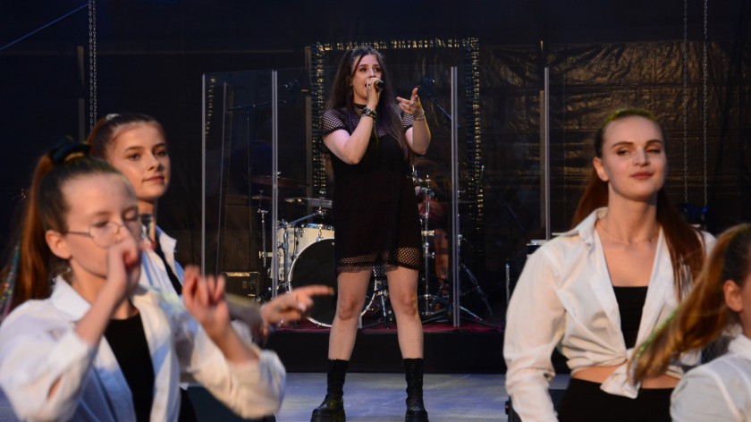 "Siła lokalności 2024". Za nami koncert i audycja na żywo w chojnickiej Fosie Miejskiej (FOTO)