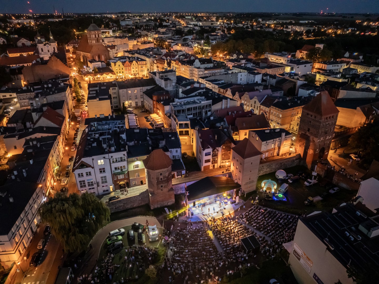 "Siła lokalności 2024". Za nami koncert i audycja na żywo w chojnickiej Fosie Miejskiej (FOTO)