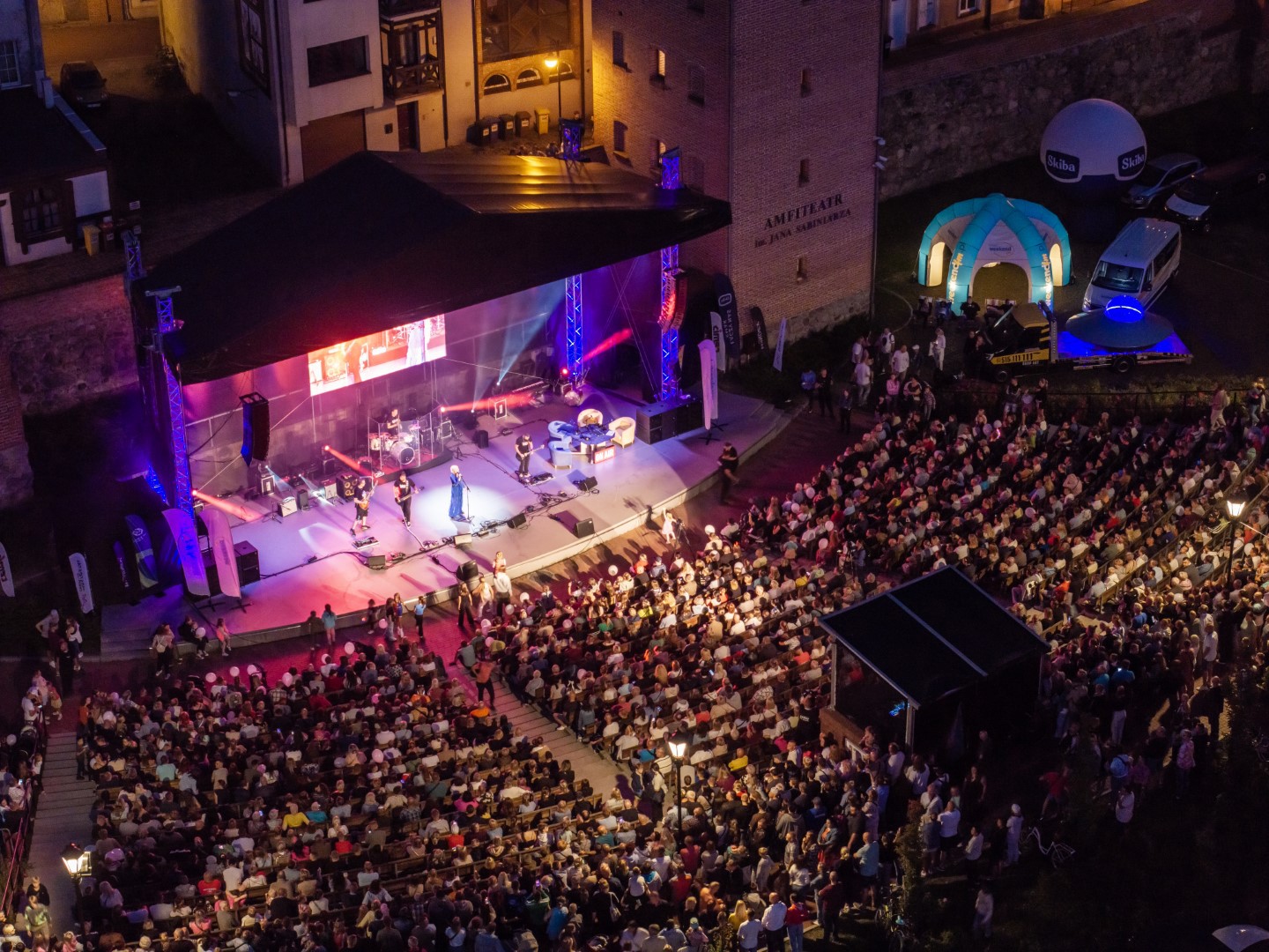 "Siła lokalności 2024". Za nami koncert i audycja na żywo w chojnickiej Fosie Miejskiej (FOTO)