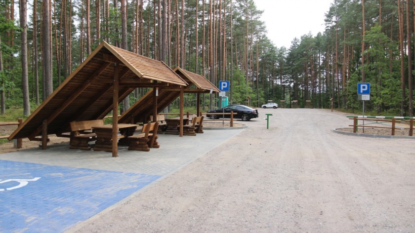 Parking nad jeziorem Bardze Duże już oficjalnie dostępny. Zakończyła się przebudowa, zlecona przez Nadleśnictwo Człuchów FOTO