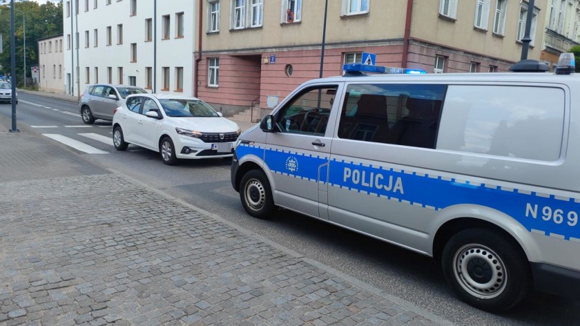 Potrącenie pieszego na ulicy Batorego w Chojnicach. Obowiązywał ruch wahadłowy AKTUALIZACJA