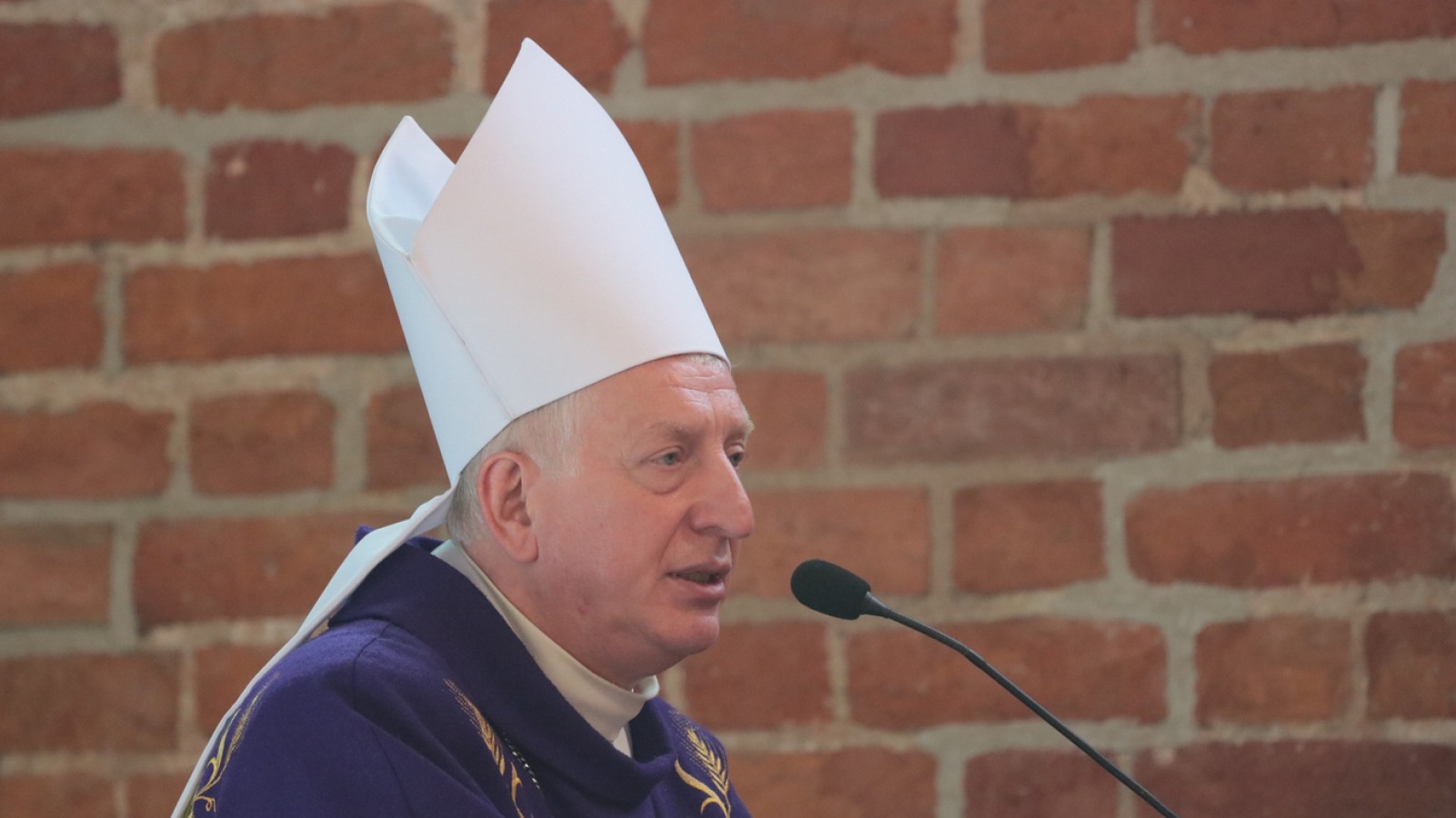 Uroczystości pogrzebowe ofiar zbrodni niemieckiej w chojnickiej Dolinie Śmierci (FOTO, WIDEO)