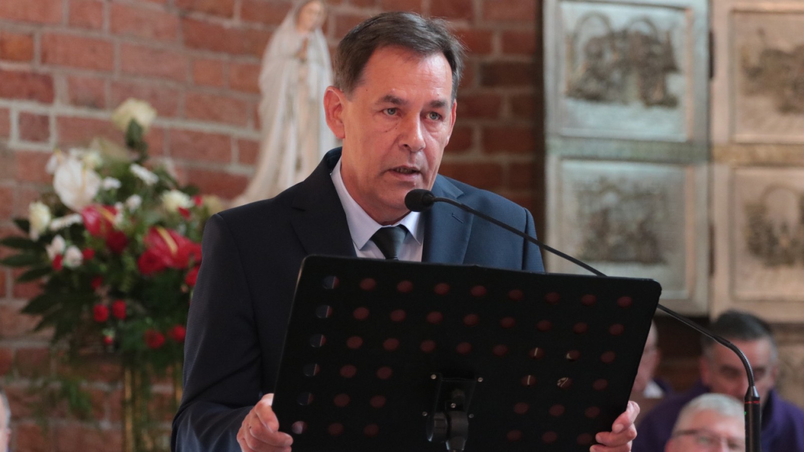 Uroczystości pogrzebowe ofiar zbrodni niemieckiej w chojnickiej Dolinie Śmierci (FOTO, WIDEO)