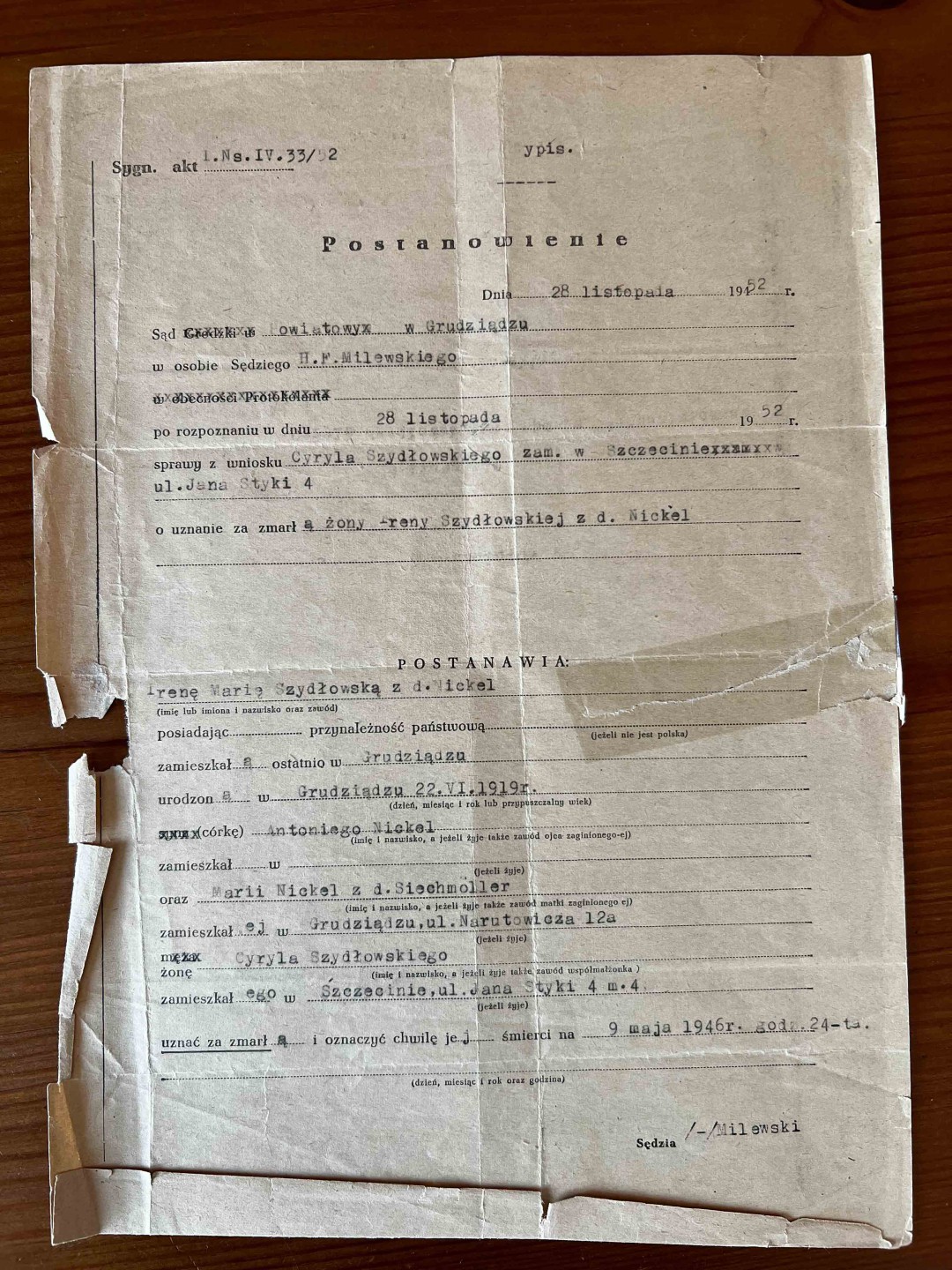 Los babci poznała dzięki obrączce odnalezionej w chojnickiej Dolinie Śmierci. "Będziemy ją przekazywać z pokolenia na pokolenie"