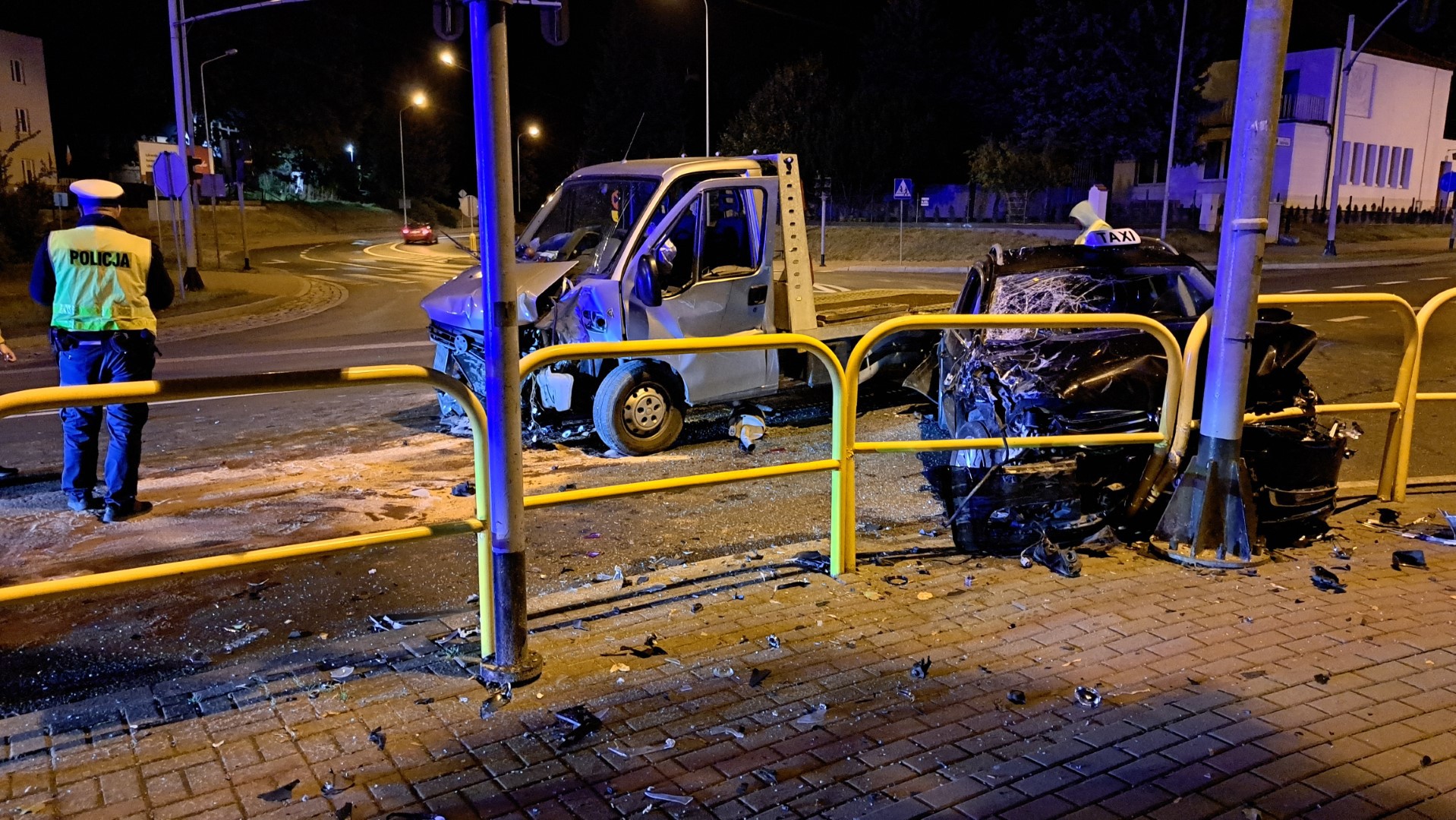 Wypadek na skrzyżowaniu ulicy Gdańskiej z Kościerską i Świętopełka w centrum Chojnic. Są wstępne ustalenia (AKTUALIZACJA)
