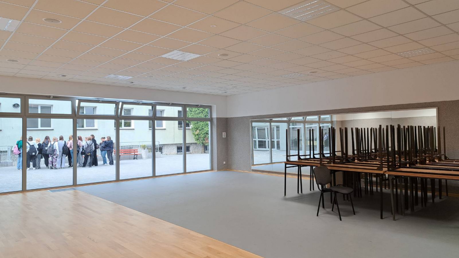 Sala sportowa przy Zespole Szk&oacute;ł nr 2 w Chojnicach gotowa. Wkr&oacute;tce otwarcie
