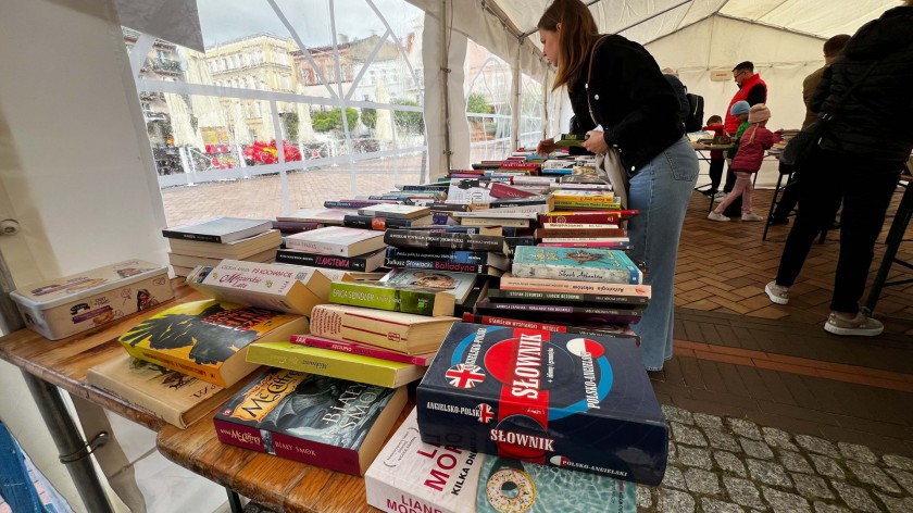Wielka Wymiana Książek Chojnice. "Promujemy czytelnictwo i to, żeby się książkami wymieniać"