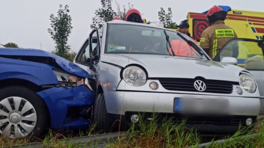 Wypadek na DK nr 20 w gminie Bytów. Poszkodowane są trzy osoby AKTUALIZACJA