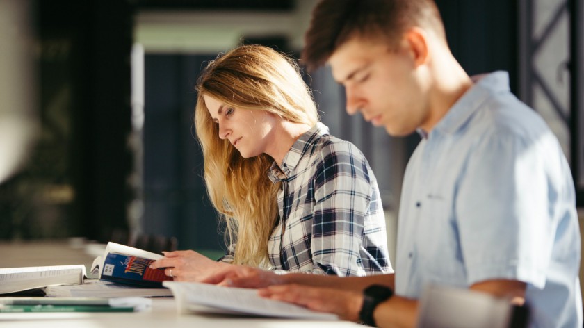 Zostań mistrzem biznesu &ndash poznaj studia, które są kluczem do udanej kariery