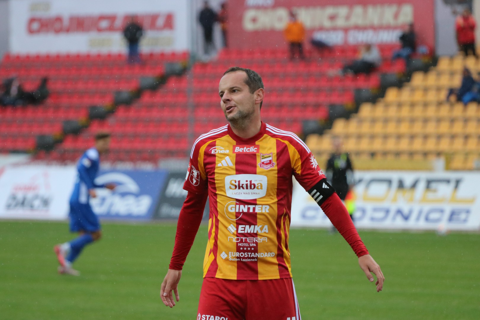 Najwyższa wygrana w sezonie, gol Żywickiego, powr&oacute;t Mikołajczaka. Chojniczanka pokonała 4:0 Wisłę Puławy (RELACJA)