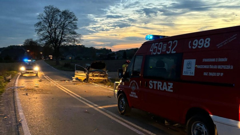 Stracił panowanie nad pojazdem i dachował. Kolizja z udziałem nietrzeźwego kierowcy w gminie Nowa Karczma, w powiecie kościerskim