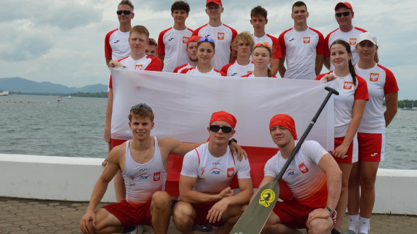 Człuchowianie podwójnymi mistrzami świata w wyścigach smoczych łodzi! FOTO