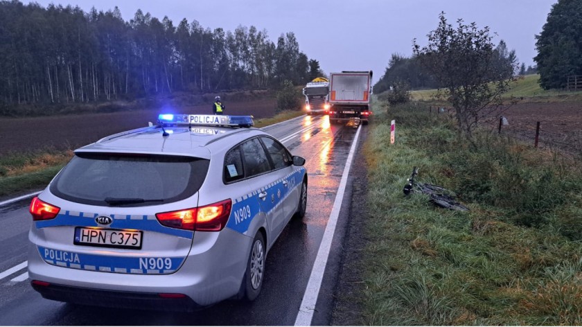 Rowerzysta potrącony przez ciężarówkę w Udorpiu w powiecie bytowskim. Poszkodowany 41-latek trafił do szpitala