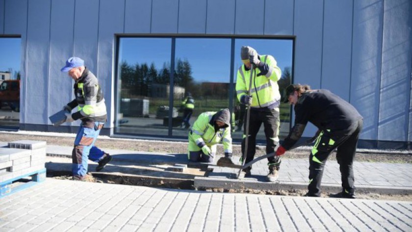 Przedszkole w Łęgu ma przyjąć dzieci na początku 2025 roku. Cały czas trwa odwadnianie i modernizacja obiektu