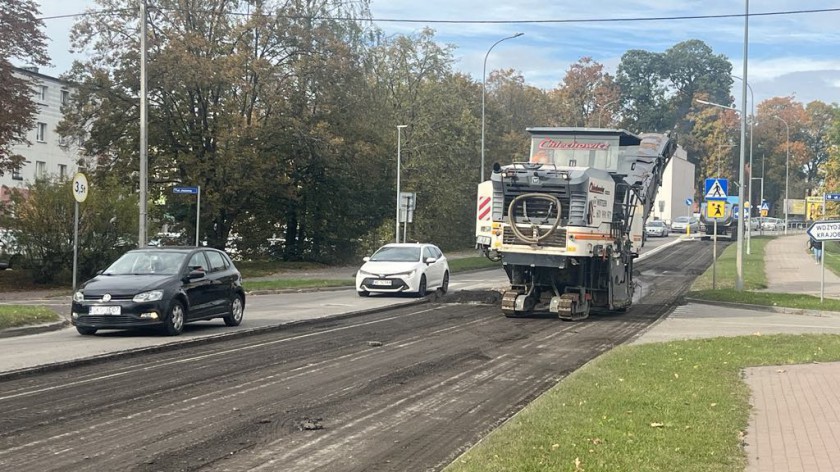 Kościerzyna W związku z robotami będą utrudnienia w ruchu. Trwa remont nawierzchni na ulicy Szopińskiego