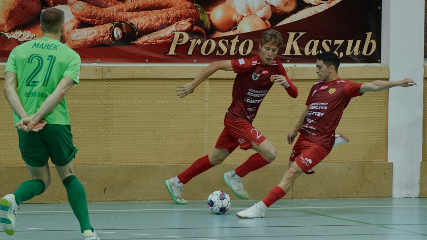 Futsaliści Red Devils Chojnice zagrają dziś 5.10. na wyjeździe z Eurobusem Przemyśl. Powalczą o pierwsze punkty w sezonie