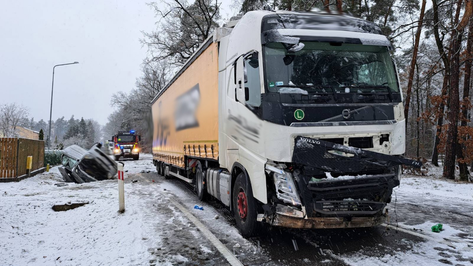Tragiczny w skutkach wypadek na drodze krajowej nr 25 w Dobojewie, w gminie Człuch&oacute;w (FOTO)
