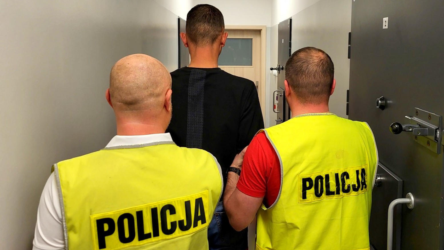 Jest areszt dla podejrzanych o nieudany napad na stację paliw w Gostycynie