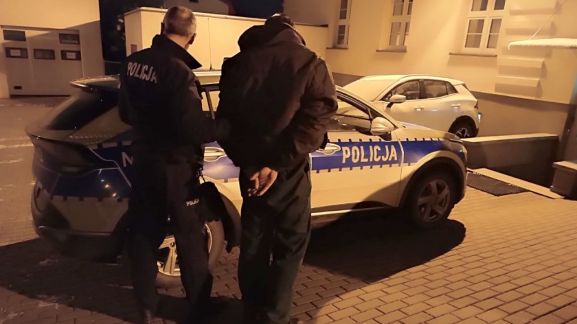 Kierowca po narkotykach uciekał przed policją w gminie Lipnica. Miał też zakaz prowadzenia pojazdów