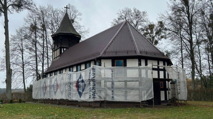 Trwa remont czterech zabytkowych obiektów w gminie Miastko. Modernizacja jest możliwa dzięki dotacji rządowej