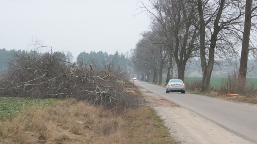 Powiat człuchowski bierze się za remont drogi Chrząstowo - Biskupnica