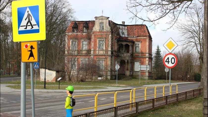 Gmina Debrzno przejęła kamienicę przy ulicy Królewskiej. Niszczejący zabytek ma zostać rewitalizowany