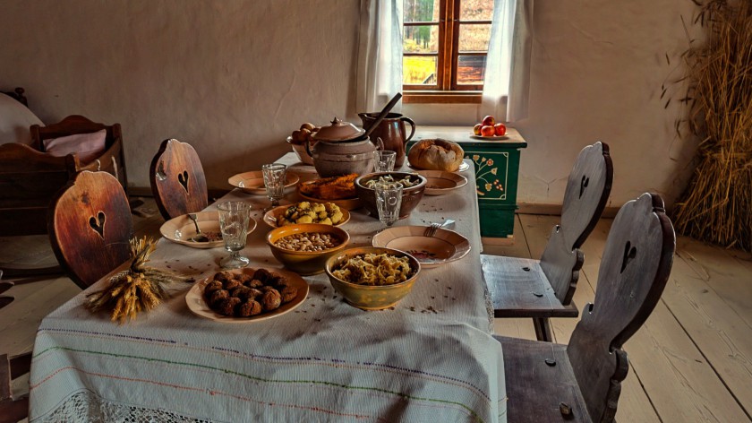 W jaki sposób pieczono pierniki i jak wyglądała dawniej wieczerza wigilijna na Kaszubach?