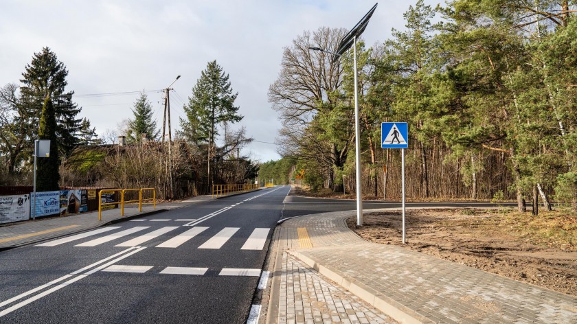 Inwestycja powiatu tucholskiego na drodze Tuchola-Tleń oficjalnie zakończona