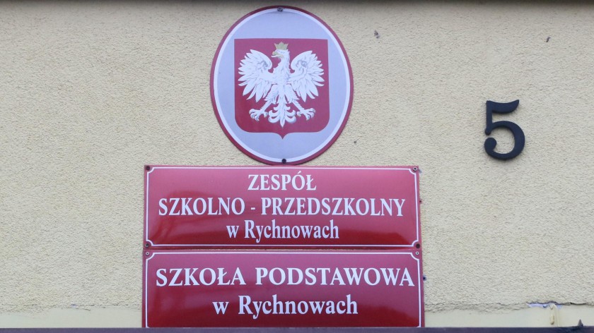 Kawalerowie Orderu Uśmiechu już oficjalnie patronami Szkoły Podstawowej w Rychnowach