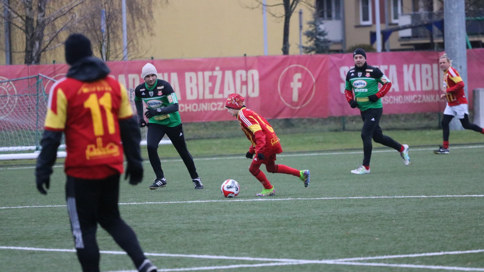 Aż 19 bramek padło w meczu noworocznym Chojniczanki. Pierwszego gola w 2025 roku strzelił Witold Lipiński (FOTO)