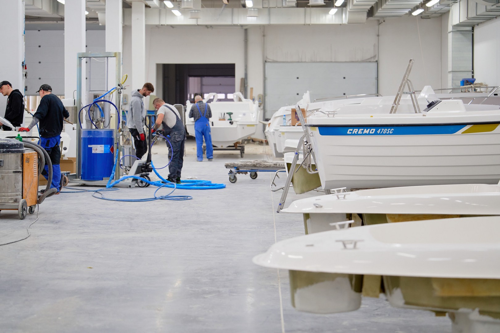 Kiedyś w tę markę zainwestował nawet zesp&oacute;ł ABBA. Szwedzki producent łodzi Cremo Boats szuka pracownik&oacute;w do swojej fabryki w Chojnicach