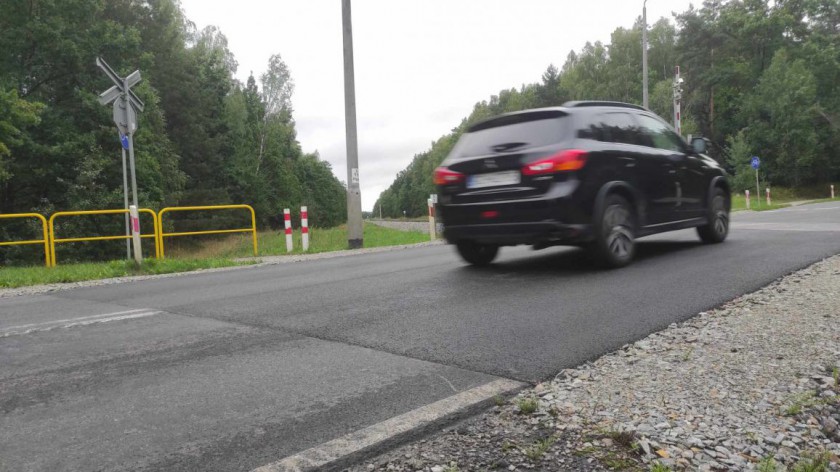 Ścieżka pieszo-rowerowa przez przejazd kolejowy Klawkowo na drodze 235 jeszcze w tym roku