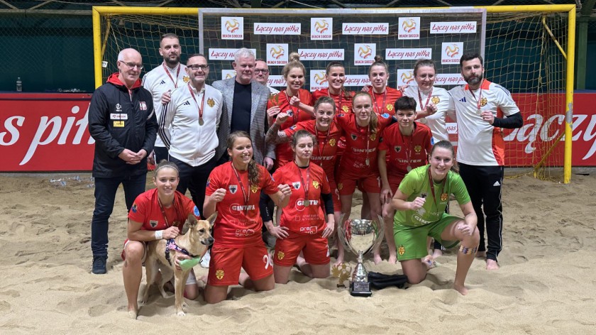 Red Devils Ladies Chojnice zdobyły Zimowy Puchar Polski w Beach Soccerze