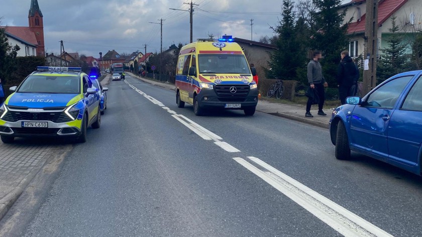 Wypadek na DK nr 20 w miejscowości Tuchomie w powiecie bytowskim. Doszło tu do potrącenia rowerzysty AKTUALIZACJA