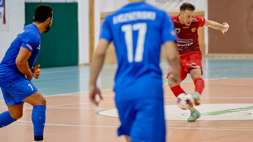 Bez składu, bez bramkarzy, bez szans. Futsaliści Red Devils Chojnice przegrali w stolicy 112 i z hukiem zostali wyrzuceni z Pucharu Polski