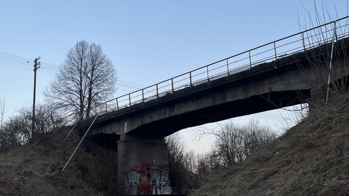 Jest szansa, że niszczejący wiadukt kolejowy w Kościerzynie doczeka się remontu