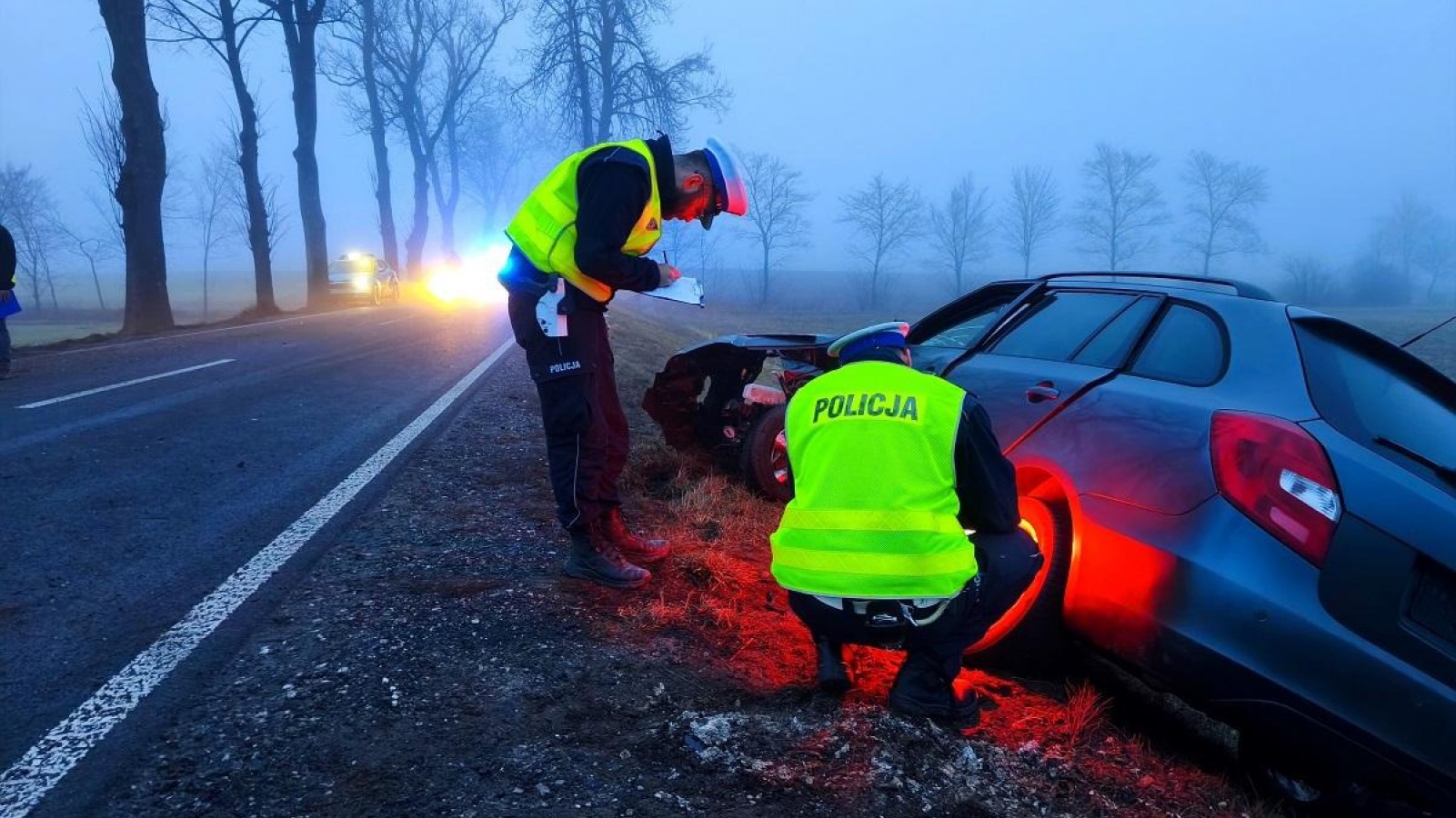 Tragiczny finał wczorajszego (24.02.) karambolu między Tucholą a Małym Mędromierzem. Nie żyje jedna osoba