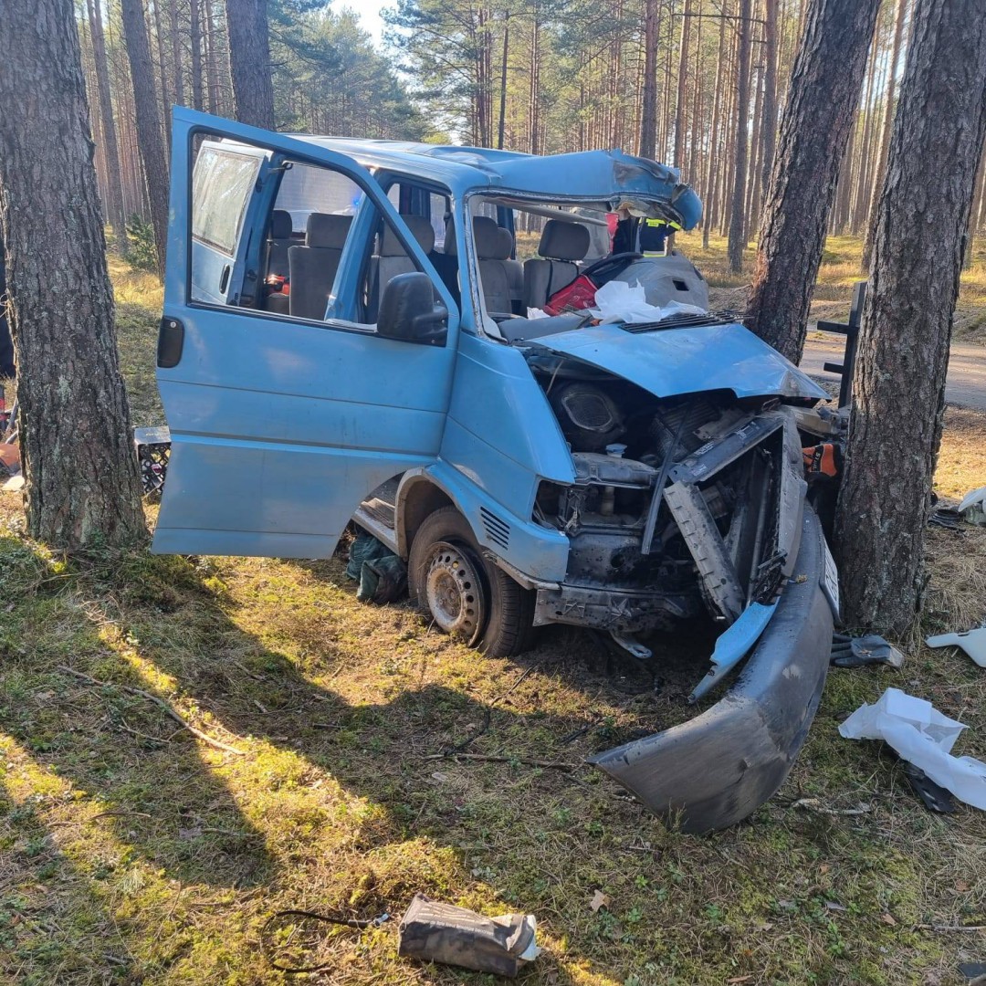 Poważny wypadek w gminie Brusy. Na miejsce zadysponowano m.in. Lotnicze Pogotowie Ratunkowe (AKTUALIZACJA)