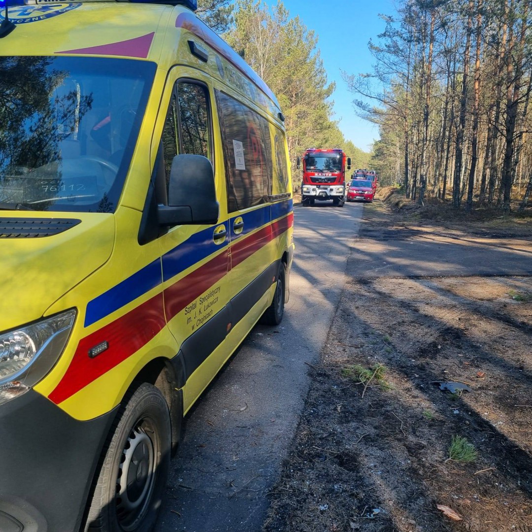 Poważny wypadek w gminie Brusy. Na miejsce zadysponowano m.in. Lotnicze Pogotowie Ratunkowe (AKTUALIZACJA)