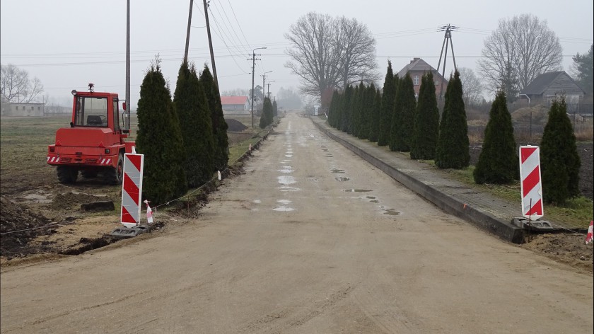 Budowa drogi w miejscowości Świdwie w gminie Sępólno Krajeńskie dobiega końca