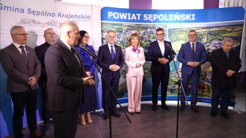 Kiedy mają być gotowe projekty budowy obwodnic Kamienia i Sępólna Krajeńskiego? Konferencja w Sępólnie RELACJA, FOTO